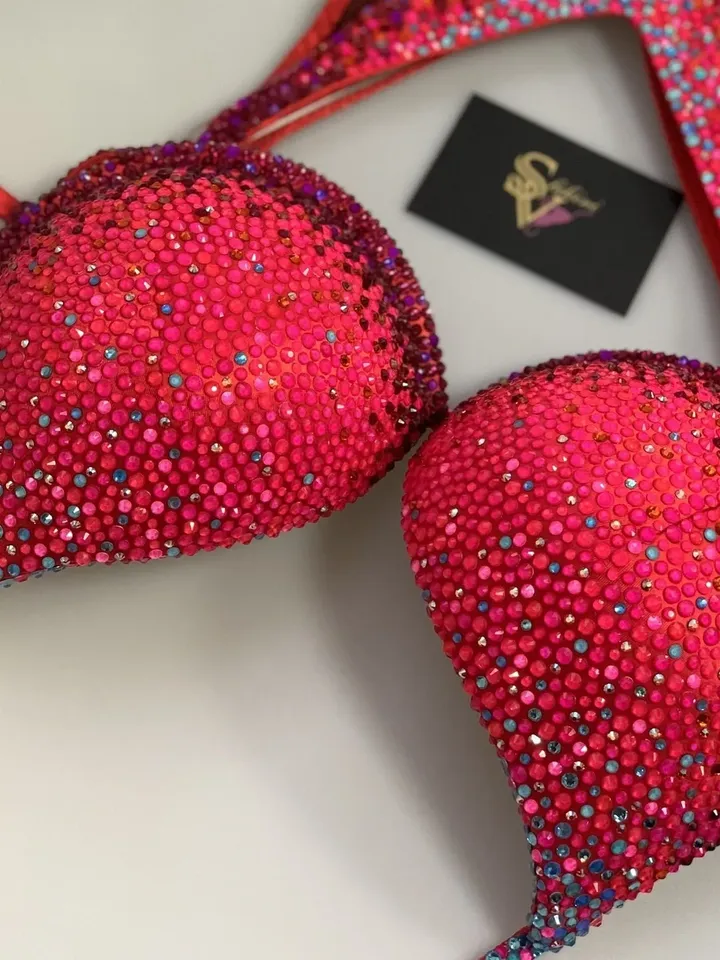 Coral Explosion - Bikinis in stones