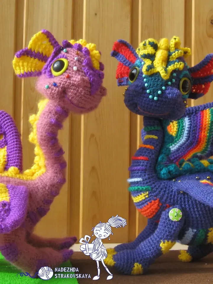 TUTORIAL: Rainbow Dragon crochet pattern