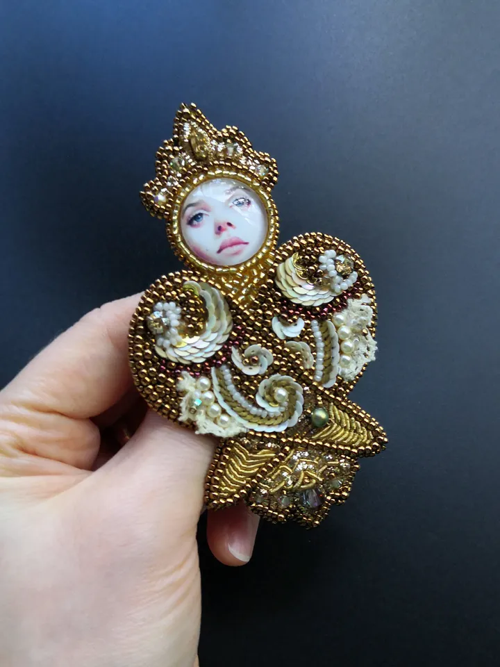 The Mythical bird Fabulous bird brooch pin