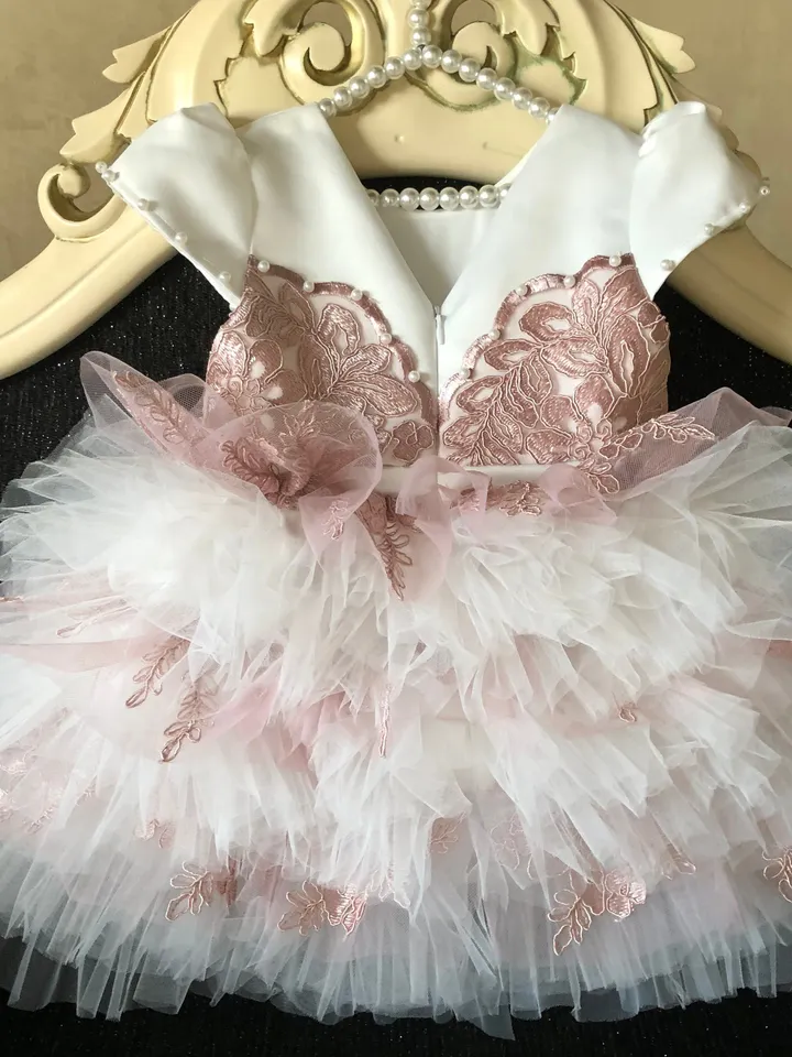 Dress with lace and pearls. Ivory dress with dusty pink lace for baby girl. Tutu dress for baby girl. First birthday dress.