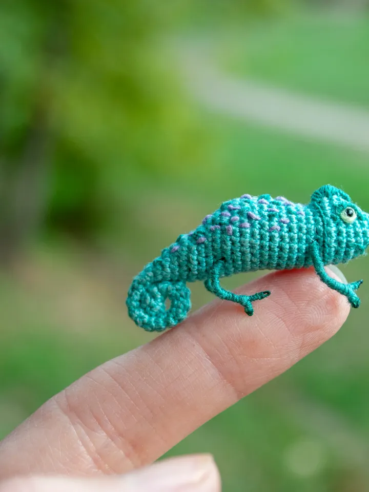 Tiny teal-green CHAMELEON, Miniature Turquoise exotic animal reptile, Chameleon mini figurine for dollhouse or diorama