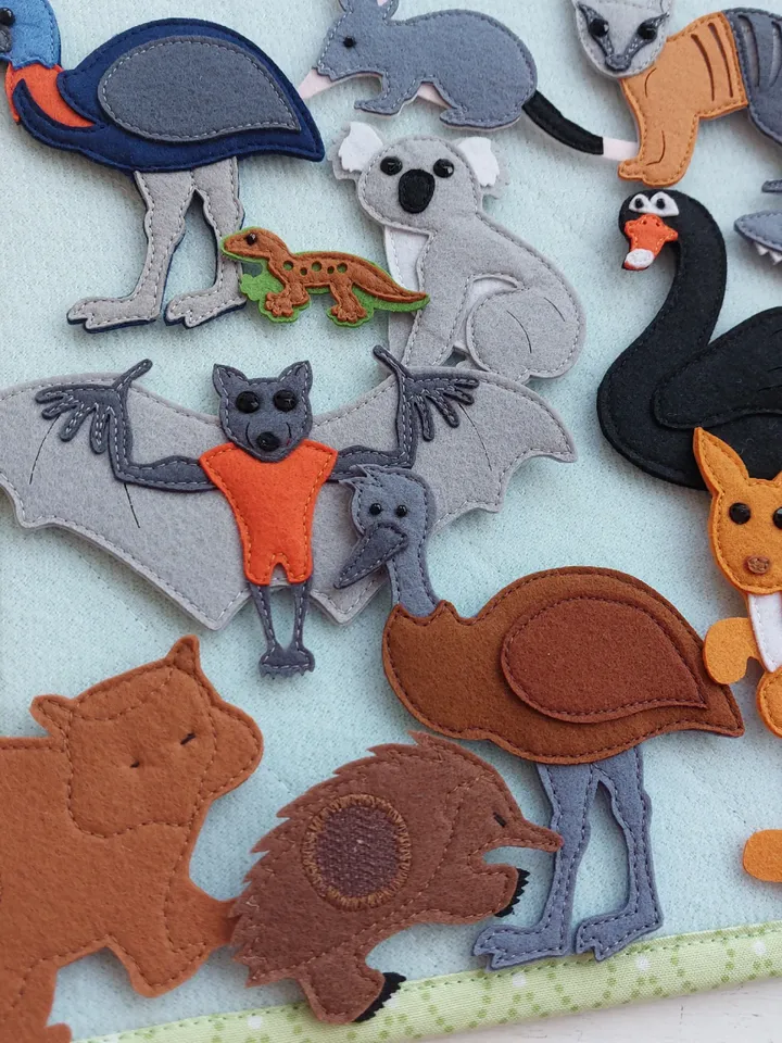 Felt set of 13 Australian animals, Felt board Story, Tactile Book, MONTESSORI TOY, Felt Board Play Mat