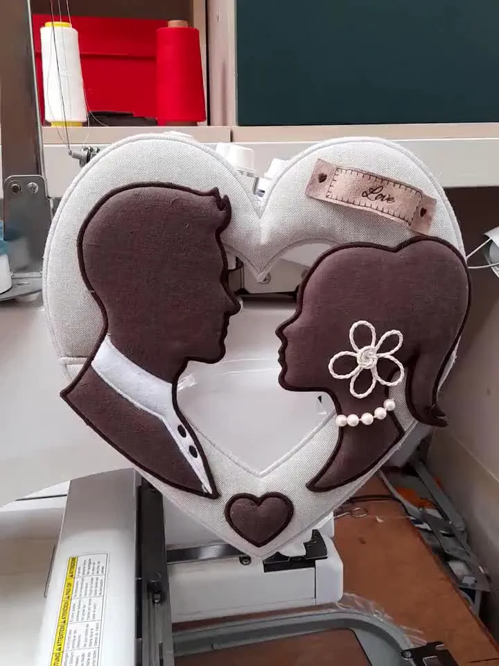 ITH Valentine Garland - Ricamo a macchina con tutorial