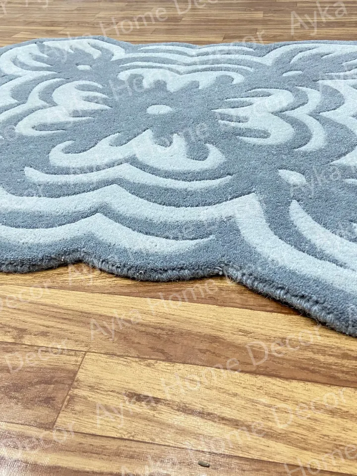 Whito Stip Woolen Handmade Area Rug For Hall Kitchen Living Room Bed Room Bath Room Dining Room Kids Room Carpet / Christmas Gift / Rugs