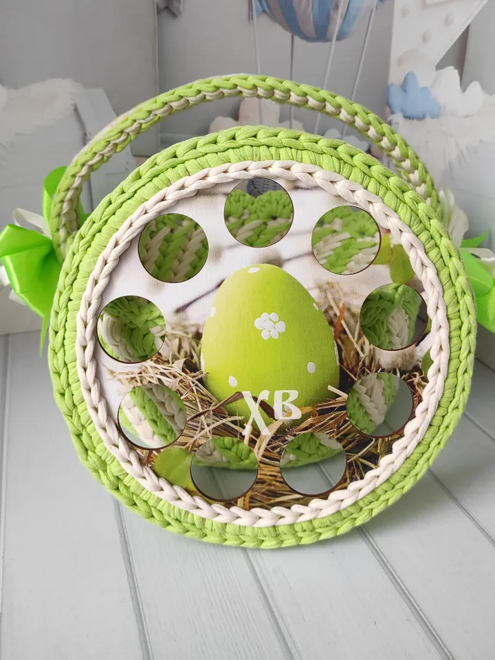 Basket for Easter, crochet interior basket, basket for eggs