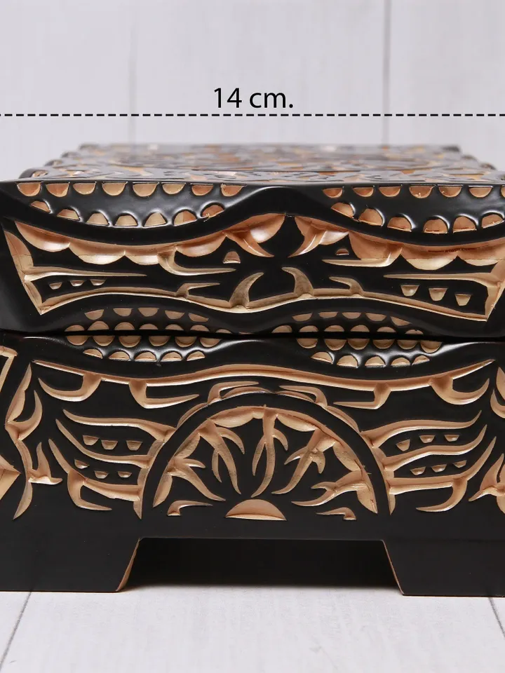 Hand carved wood box Carved jewelry box Jewlery box Carved wood jewelry box Wood carved jewelry box Wooden jewlery box Carved wood chest