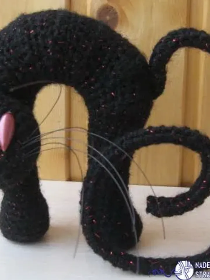 TUTORIAL Red Cat With Long Tail crochet patterns*