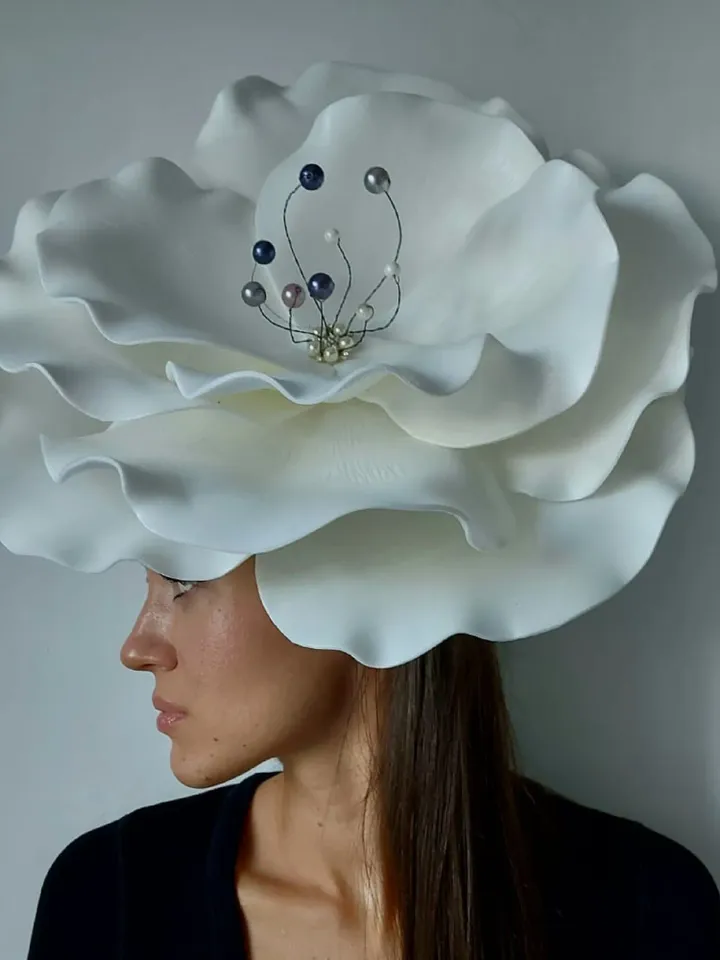 Large anemone fascinator with crystal beaded, Wedding flower hair clip, Women Derby hat, bloom headpiece, Ivory Bridal headgear