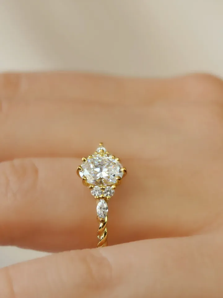 OVAL MOISSANITE RING | Moissanite 2 Ct Halo Diamond Gold Ring | Oval Wedding Ring | Gift For Engagement | 14k Gold Marquise Cluster Ring