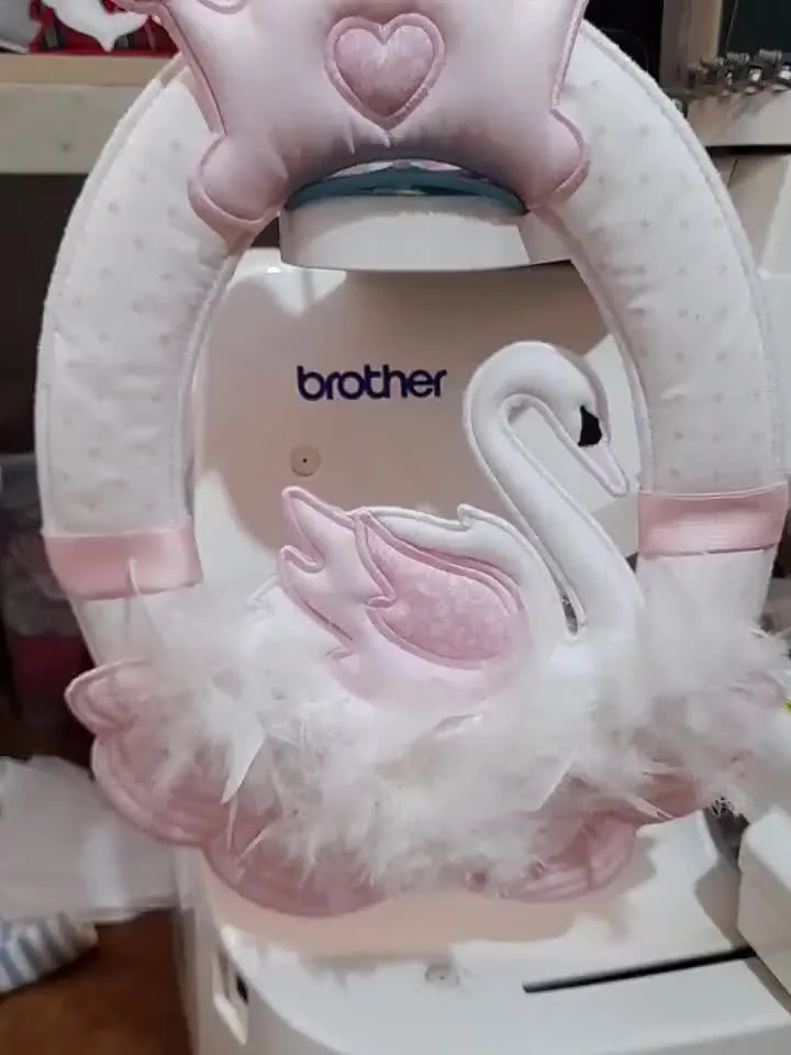 ITH Ghirlanda Cigno - Ricamo a macchina con tutorial