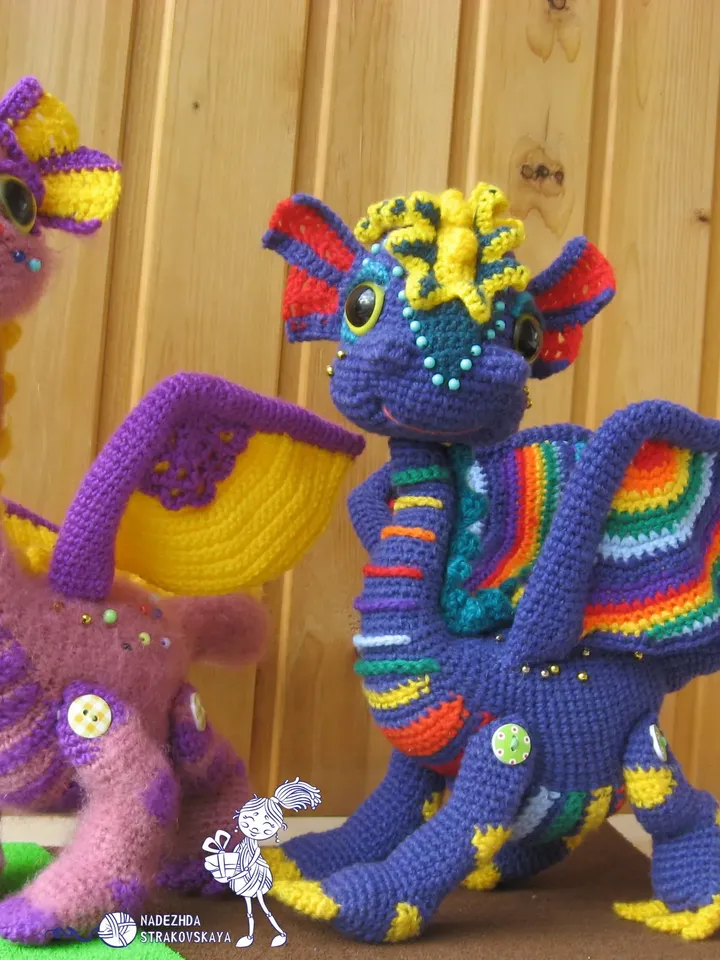 TUTORIAL: Rainbow Dragon crochet pattern