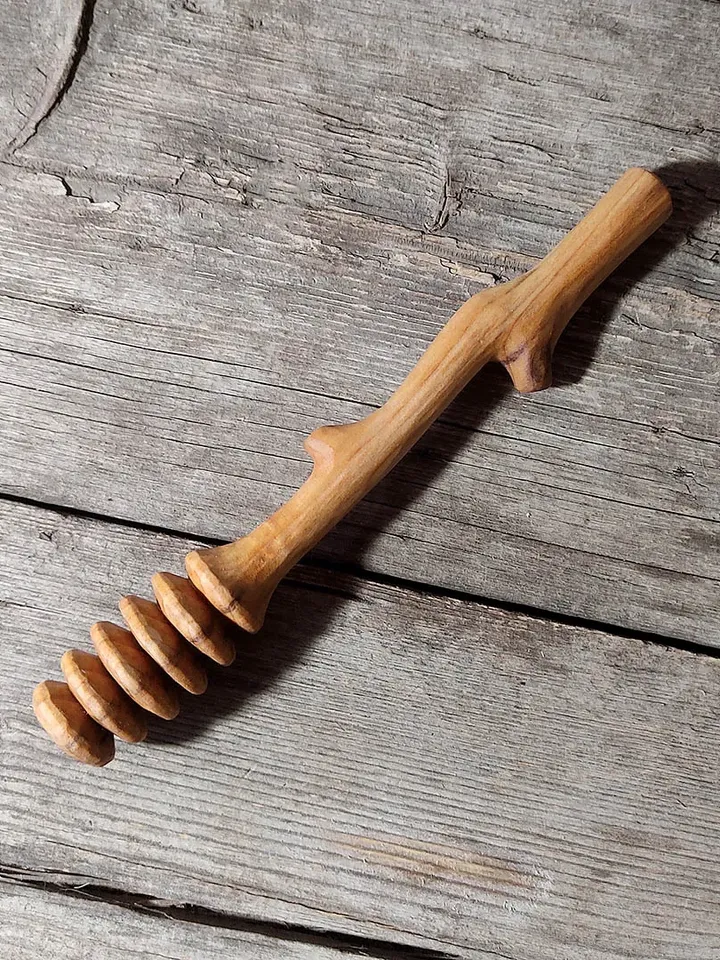 Ninth anniversary marriage gift, 9th anniversary willow wood honey spoon, Handmade honey dipper, Wooden dessert spoon