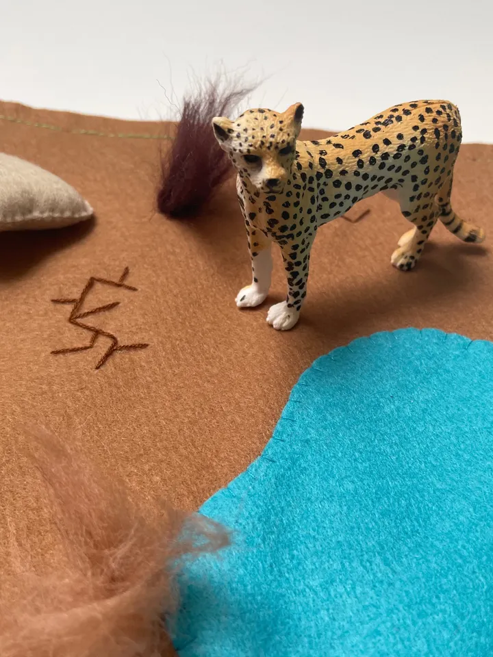 Safari felt play mat, Safari small world play, Jungle felt playscape, Felt play scene, Open ended toys, Play mat for kid