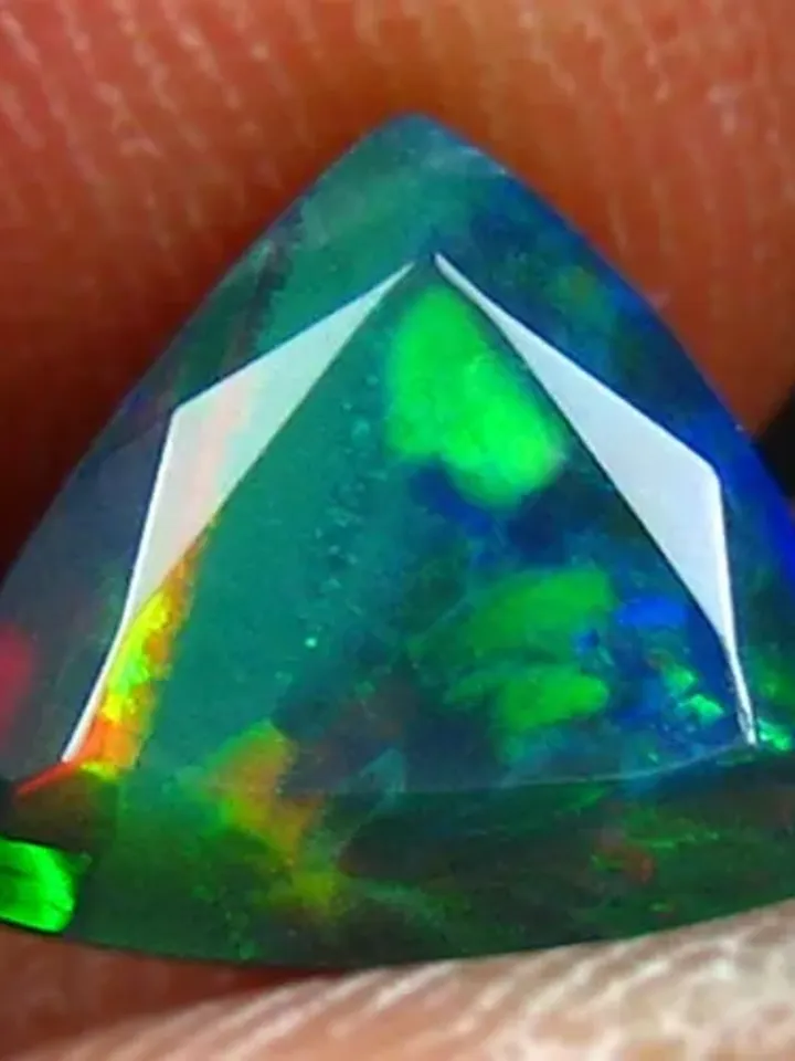 1.73 Ct Fabulous Top New 100 % Natural Solid Welo Black Opal Cut Gemstone