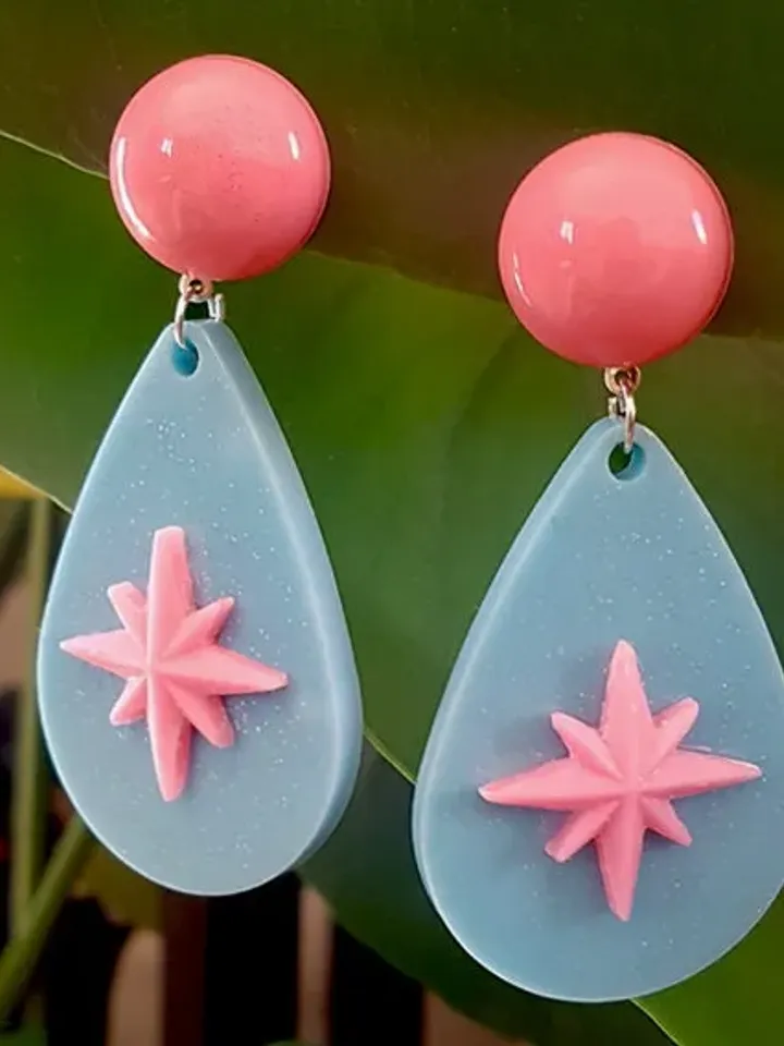 Motel Drop Deluxe - Starlite Earrings - Retro Star Jewelry - Stars - 50s Motel Style - Mid-Century Modern Drop Earrings - Glitter Paradise®