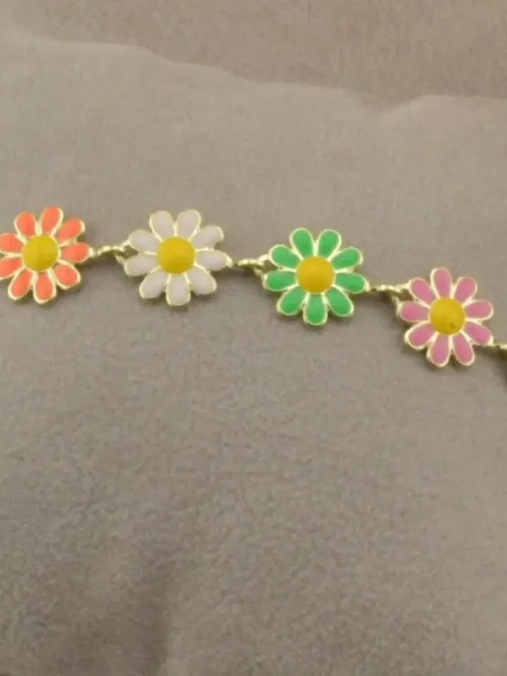 Multicolor Daisy Bracelet Gold, Summer Jewelry Daisy Flower Charms Bracelet, Enamel Daisies Chain, Floral Gift for Her Girls Women