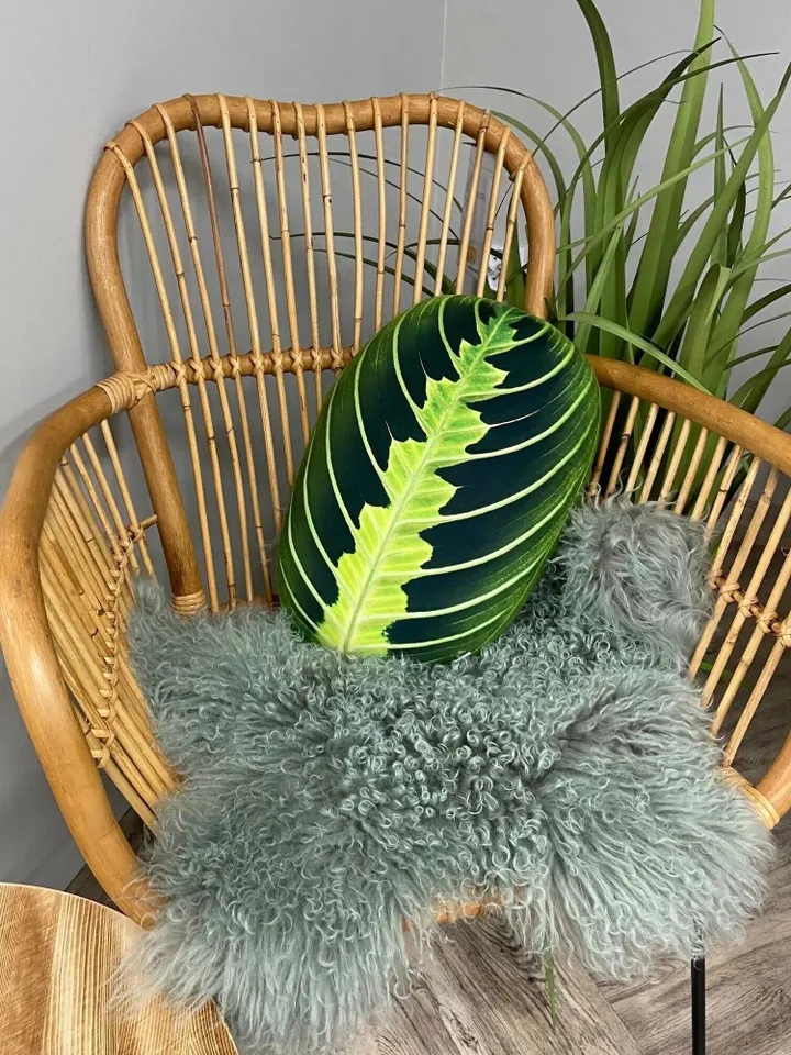 Maranta Lemon Lime pillow / maranta pillow / prayer plant / Maranta leuconeura / plant pillow / leaf pillow / maranta cushion