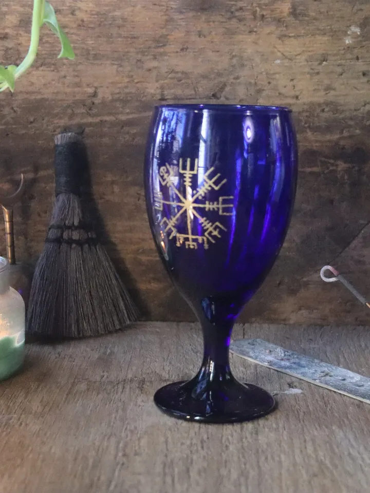 Vegvisir Wayfinder Chalice, Witch's Vegvisir Chalice, Blue Chalice with Gold Etched Vegvisir, Deep Blue Witch's Vegvisir Chalice