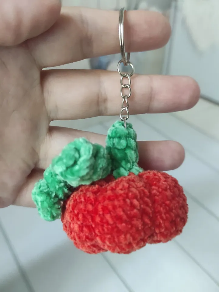 Crochet keychain pumpkin, plush pumpkin, amigurumi pumpkin toy