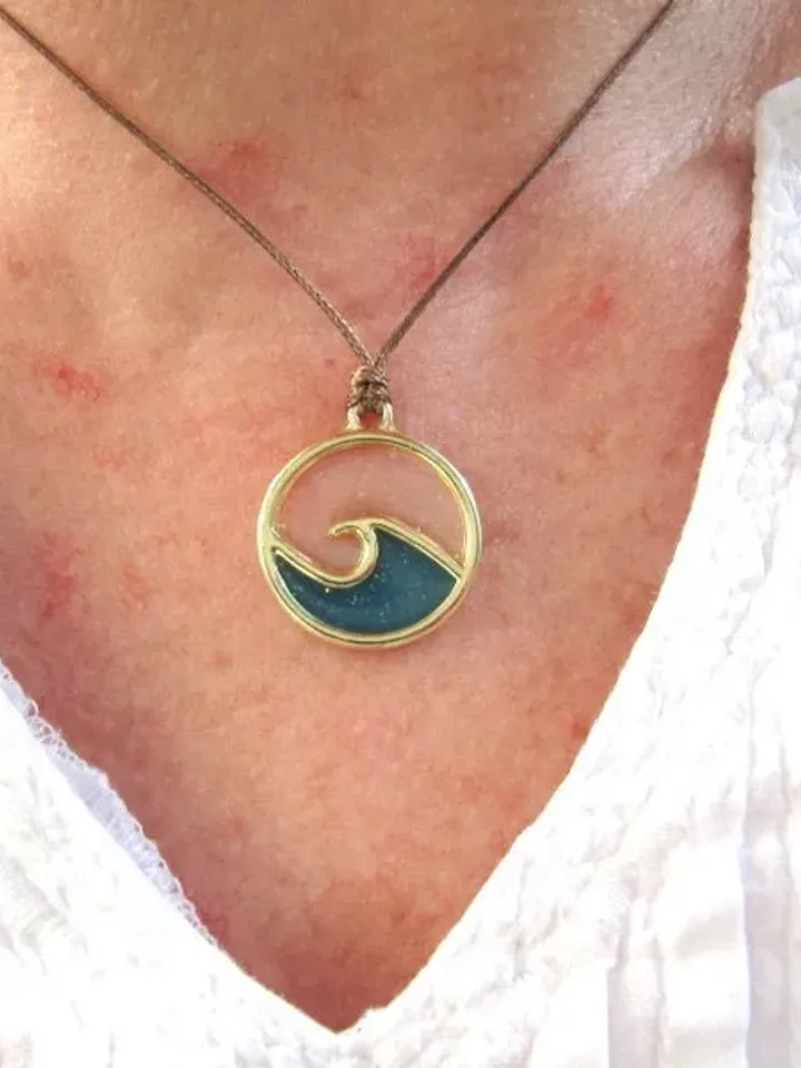 Wave necklace pendant chain in boho hippie style, ocean chain, golden pendant wave chain, maritime chain, golden blue pendant, gift woman