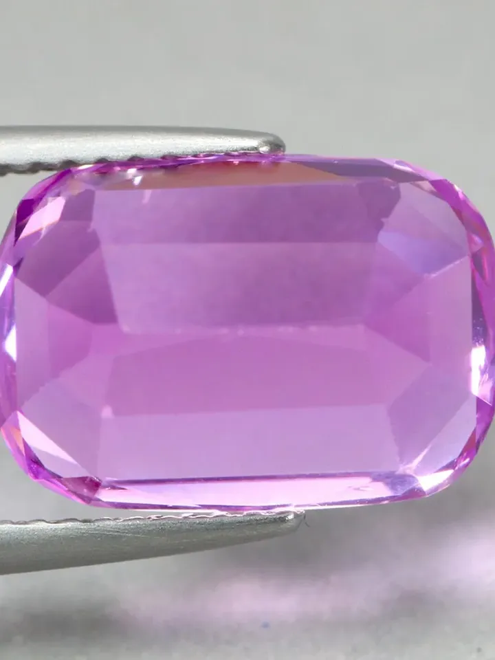 9.05 CT Fabulous Hot Pink ! Cushion Cut 100% Natural Kunzite From Pakistan