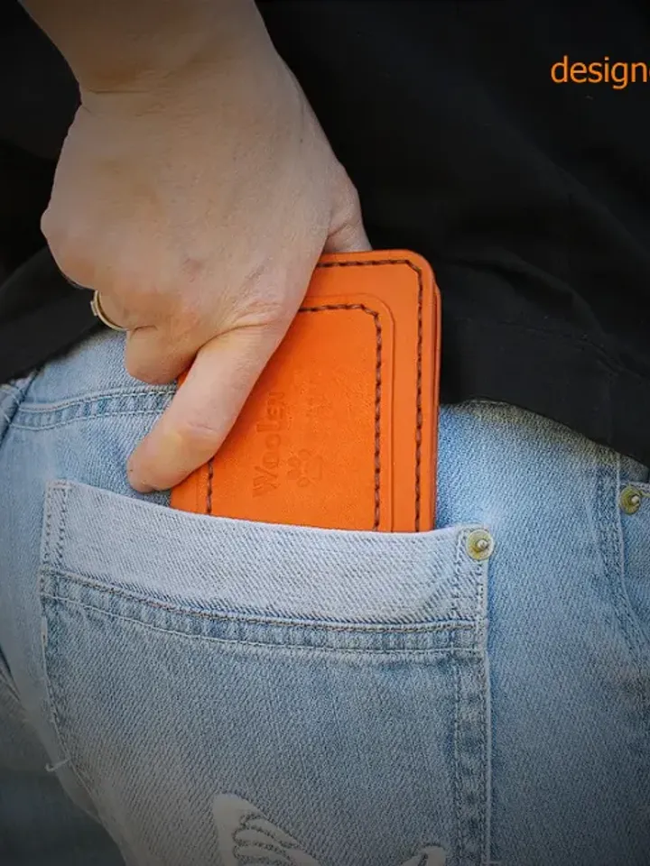 Leather pattern - Bi-fold wallet with coin pocket. BF+