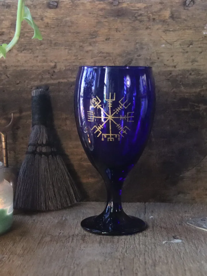 Vegvisir Wayfinder Chalice, Witch's Vegvisir Chalice, Blue Chalice with Gold Etched Vegvisir, Deep Blue Witch's Vegvisir Chalice