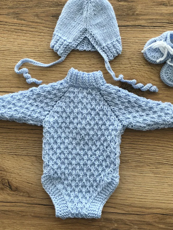 Blue knit romper, hat and booties for baby boy. Photo props for baby boy. Take home outfit for boy.