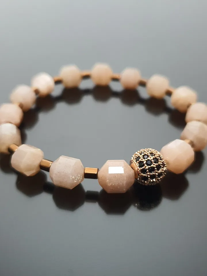 Natural Sunstone Bracelet with Hematite / Speacial Desing Bracelet / Diamond Shaped Bracelet / Gift for Your Loved One