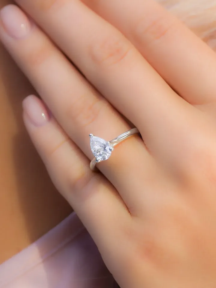PEAR SHAPED RING | Pear Cut Diamond Gold Ring Band | Solitaire Diamond Wedding Ring | Women Birthday Gift | Minimalist 14k Gold Jewelry