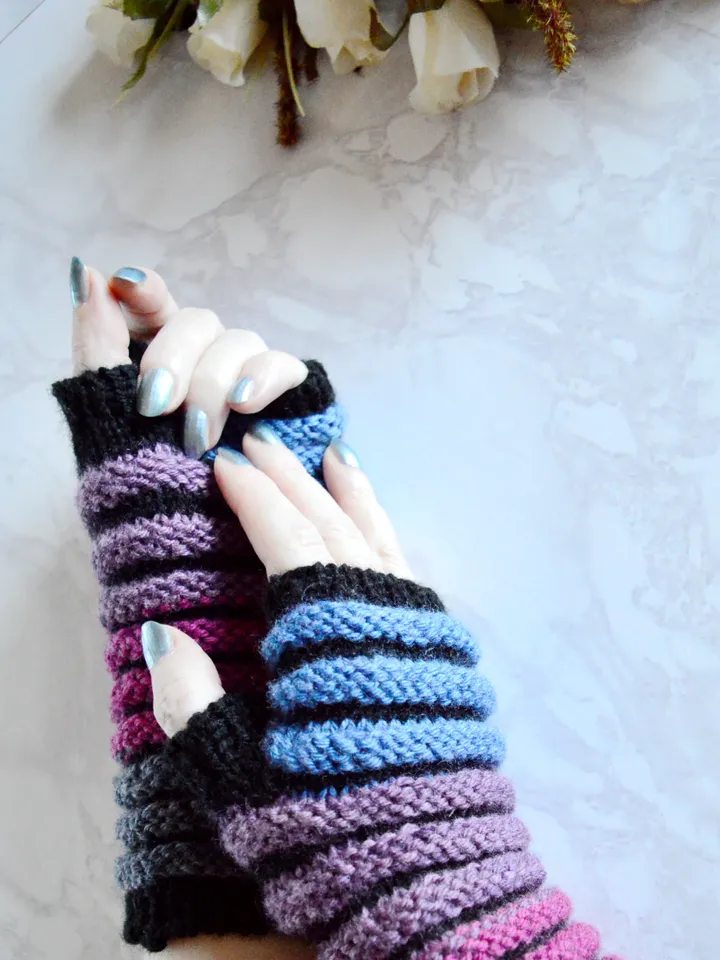 Mittens knitted striped  Multicolored wool hand warmers