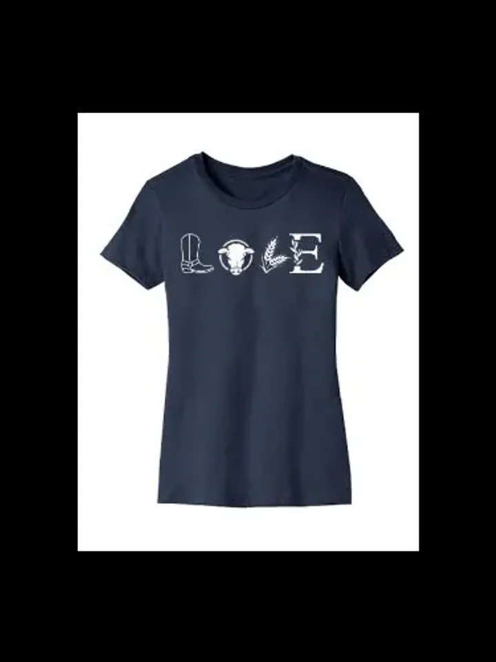 Farm Love Women&#39;s Graphic Tee