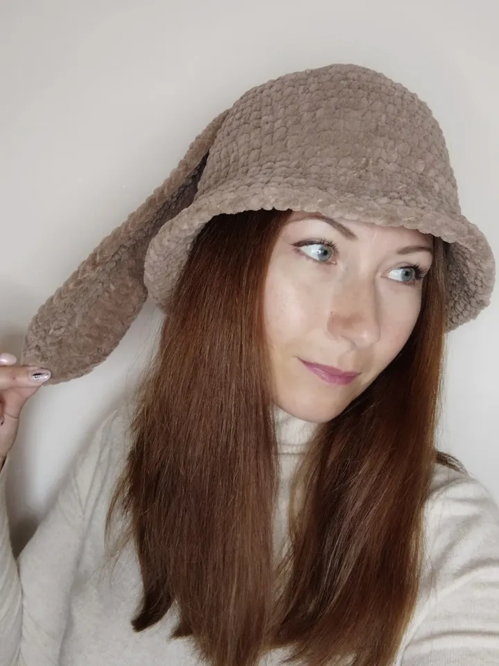 Brown bunny bucket hat with bunny ears. Fluffy bucket hat crochet. Plush bunny bucket hat. Gift for teens