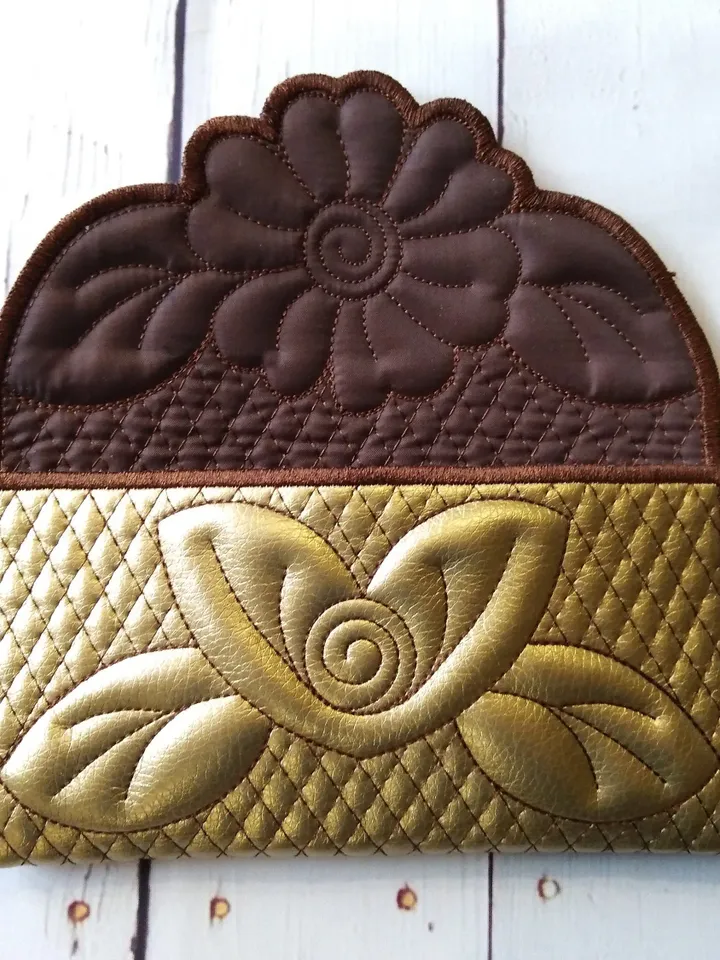 Embroidery designs Wallet in the hoop Flower embroidery pattern Machine Embroidery Design purse phone case Clutch little bag ITH