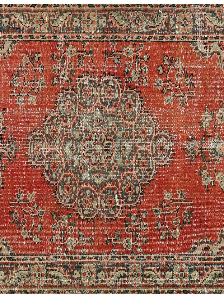 Add Warmth and Style to Your Living Room with this Orange Turkish Rug - 4.79x7.93ft of Beautiful Home Decor!