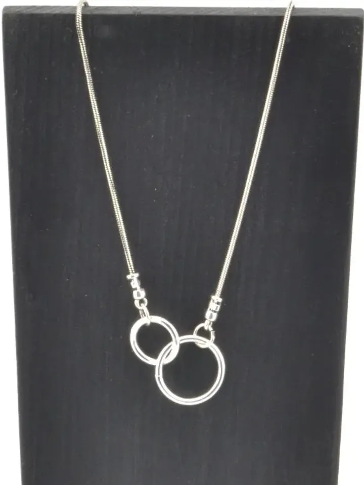 Interlocking Circles Necklace, Dainty Infinity Unity Link Chain Double Circle Layered Jewelry Minimal Gift Mom Bridesmaid Sister Best Friend