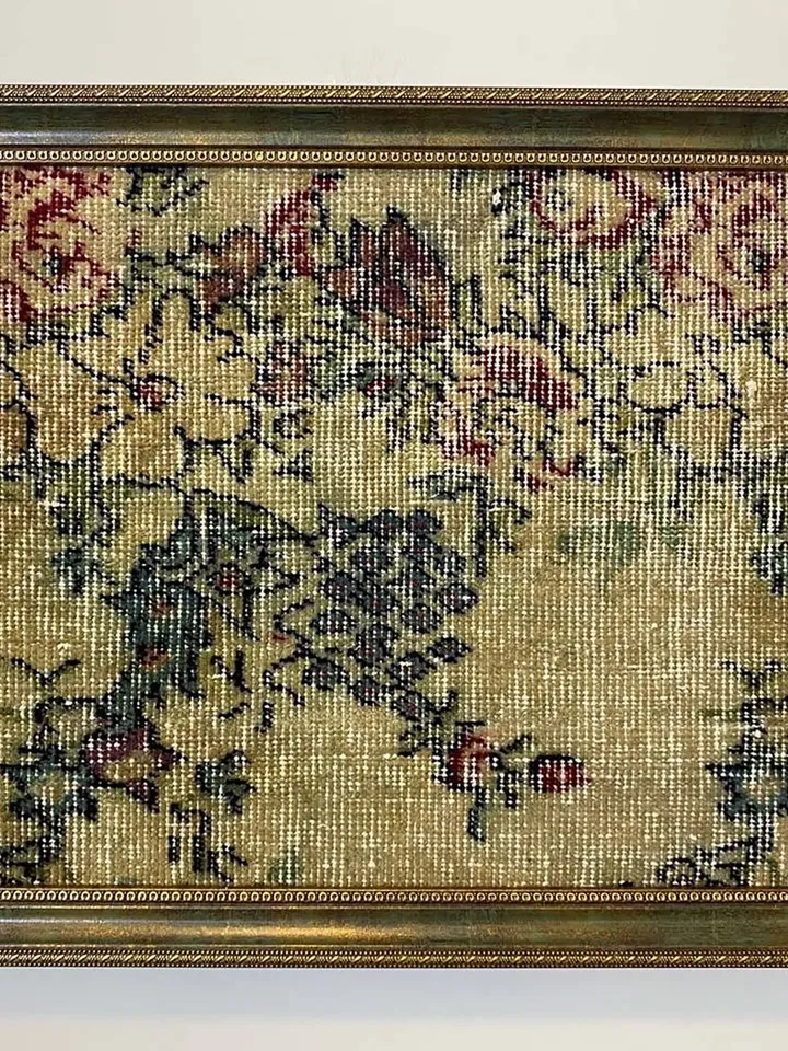 Exquisite Vintage Wall Kilim Art - Unique Hand-Woven Woolen Masterpiece for Home Decor - 50x70 cm