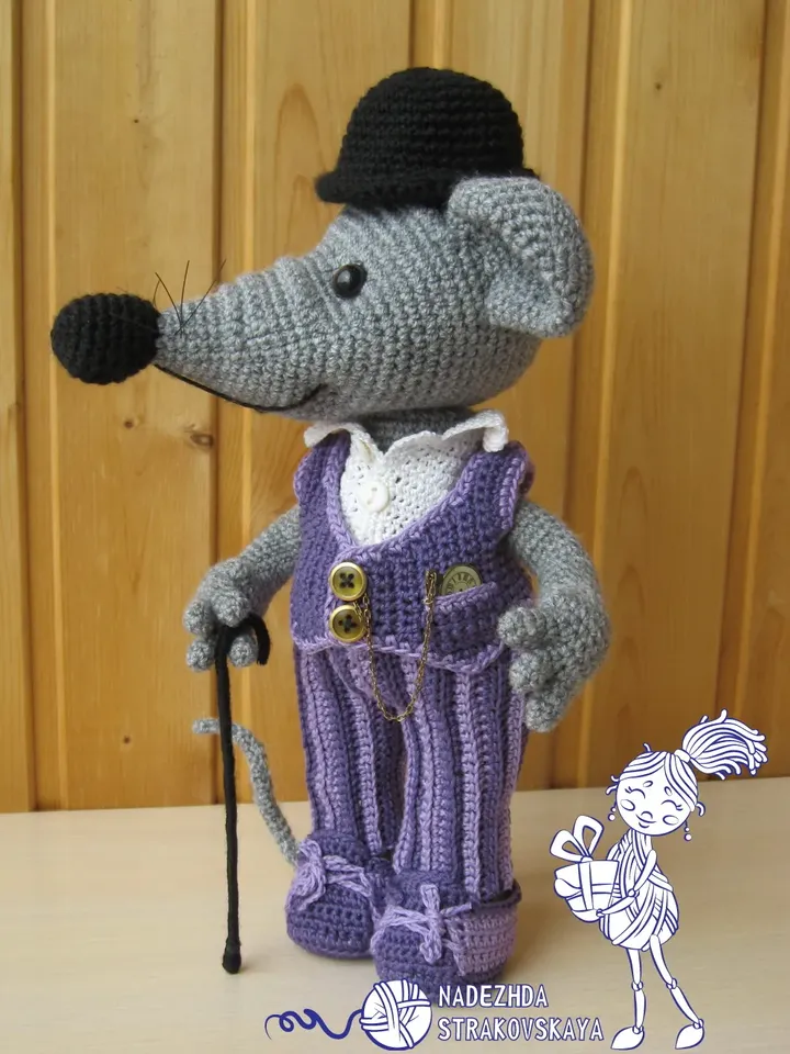 PATTERN: Daddy Mouse - tattered ear crochet pattern*
