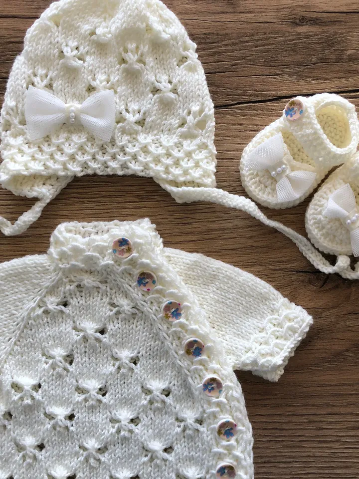 Ivory romper, headband, hat and booties. Photo props for baby girl. Take home outfit for girl.