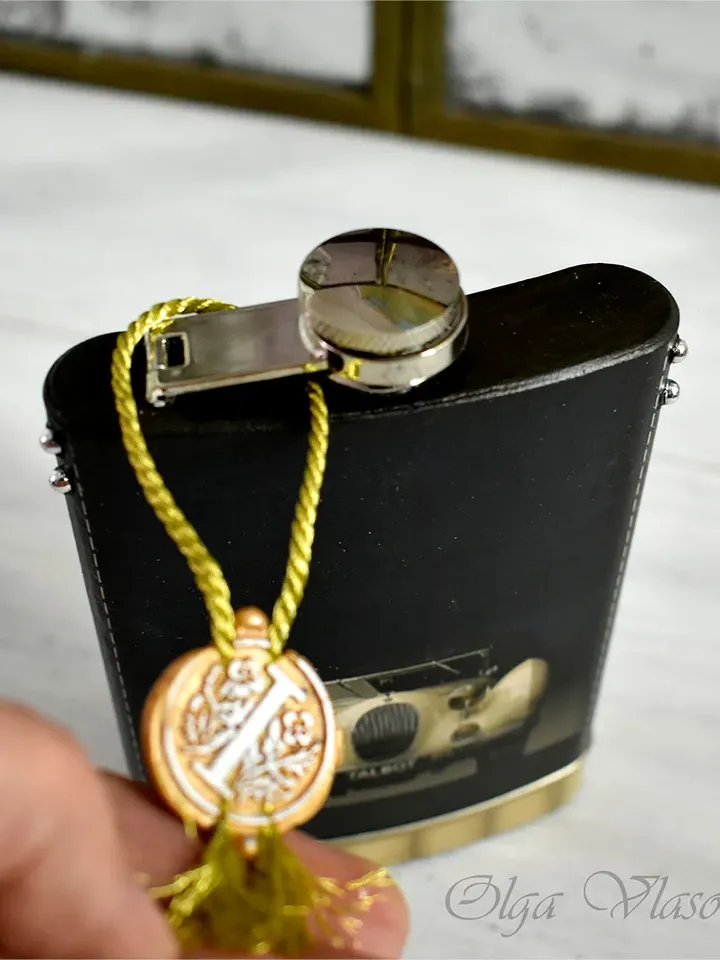 TALBOT metal flask for drinks