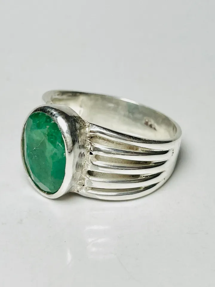 Emerald Ring, May Birthstone Ring, Solitaire Stone Ring, Sterling Silver Ring, Natural Gemstone Ring, 925 Silver Emerald Ring, Oval Emerald