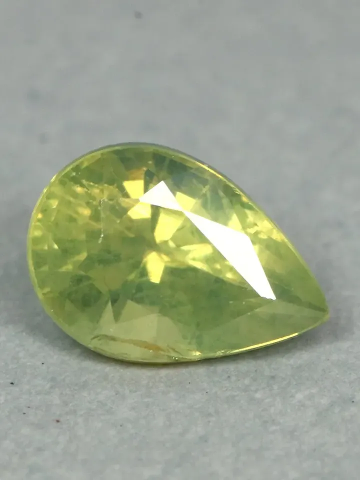 0.54 CT Marvelous Unheated 100% Natural Color Change Alexandrite From Sri Lanka