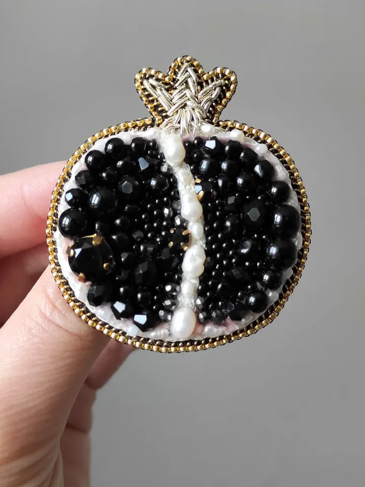 Beaded brooch, garnet pin, garnet brooch, garnet, fruit brooch, bead brooch, gift for her, red pin, red brooch, beaded
