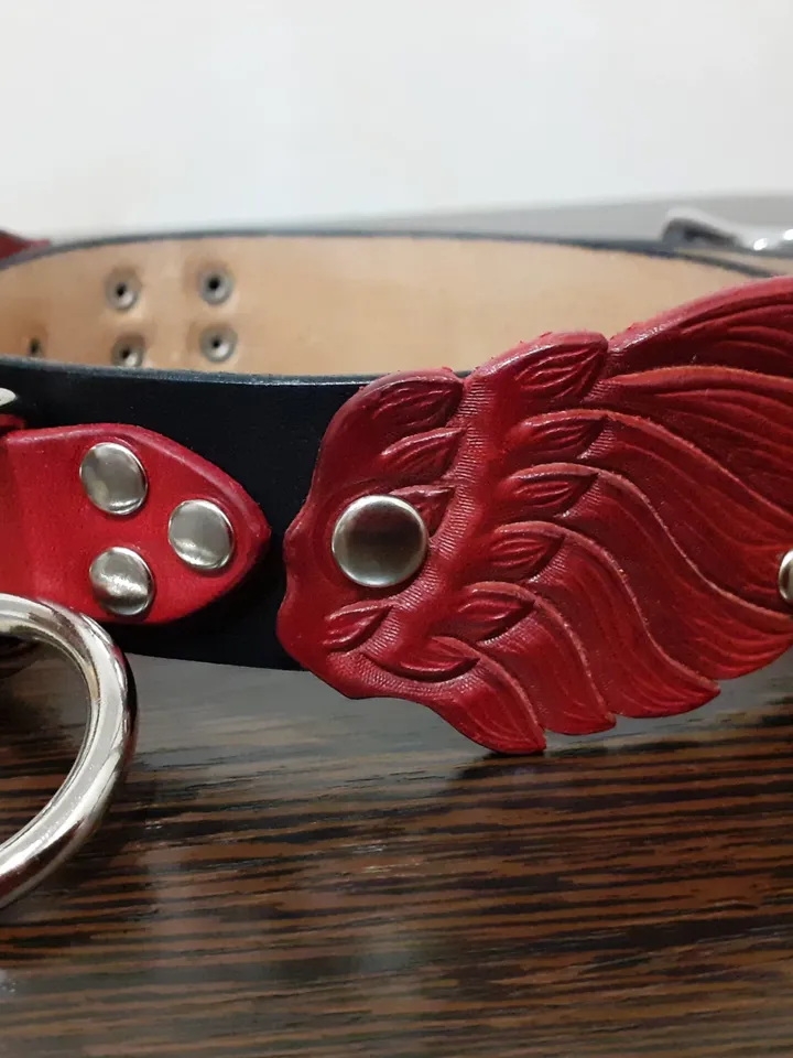 Red wings lockable bdsm day collar Custom gift sub collar for women