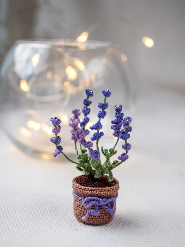 Miniature lavender in a pot, Tiny crochet Lavender, Lavender bouquet, Mini plant pot, Small Violet flower, Fake lavender