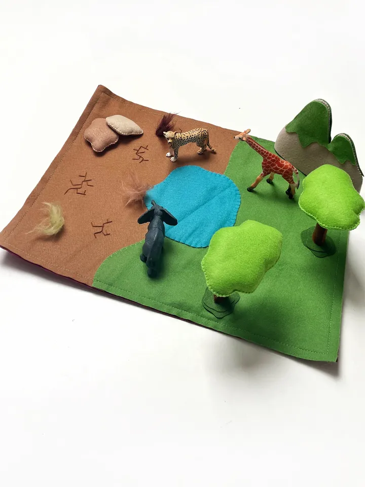 Safari felt play mat, Safari small world play, Jungle felt playscape, Felt play scene, Open ended toys, Play mat for kid