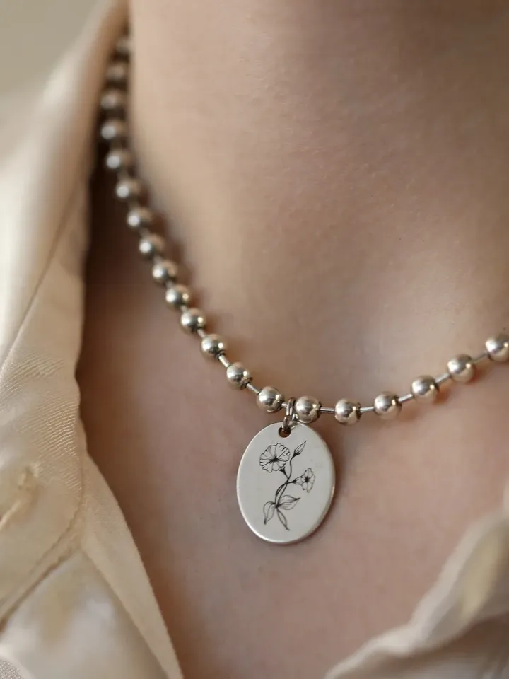 Flower Necklace for Women, Personalized Engraved Minimalist Necklace, Sterling Silver Chain Christmas Necklace, Best Christmas Gift for Mom