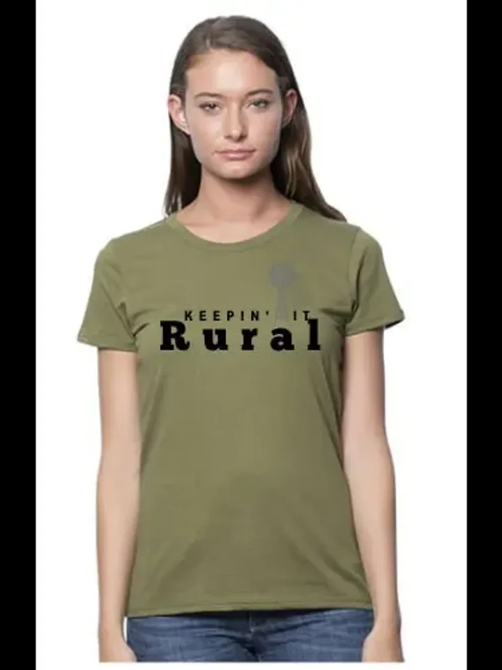 Keepin' It Rural Women's Graphic Tee