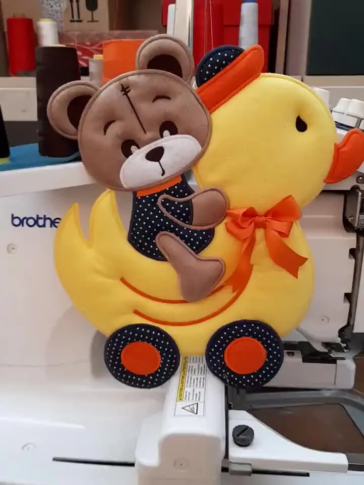 ITH Ghirlanda Paperella - Ricamo a macchina con tutorial