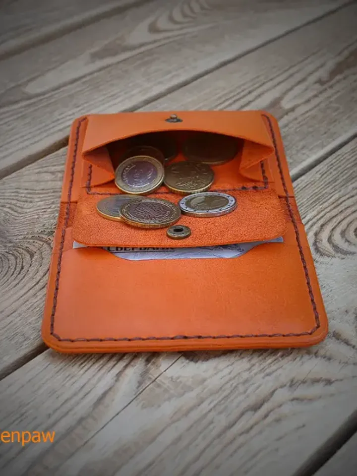 Leather pattern - Bi-fold wallet with coin pocket. BF+
